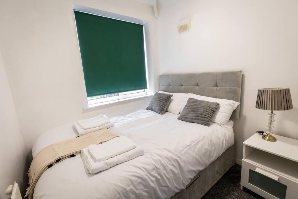 Windsor House 3 Bedrooms Sleeps 8 Manchester Exterior foto
