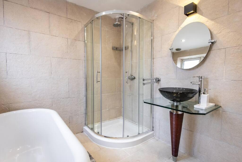 Windsor House 3 Bedrooms Sleeps 8 Manchester Exterior foto